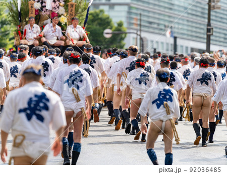 《福岡県》博多祇園山笠　集団山見せ（7月13日） 92036485
