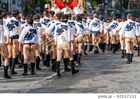 《福岡県》博多祇園山笠　集団山見せ（7月13日） 92037131