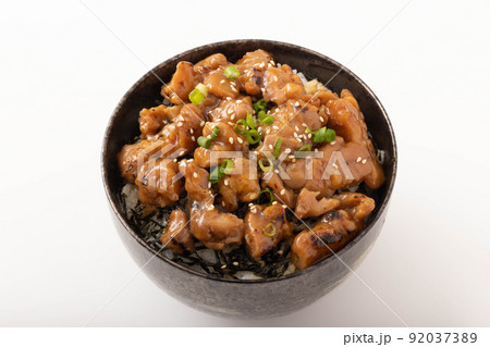 やきとり丼 92037389