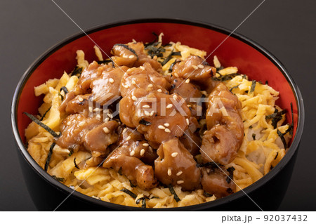 やきとり丼 92037432