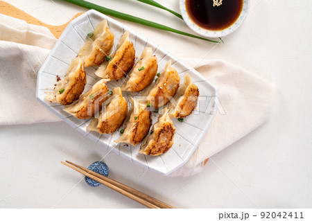 だんご 餃子 団子 92042411