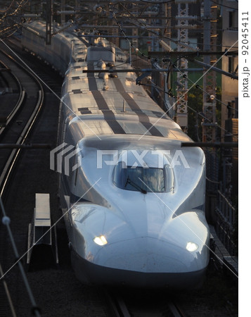 新幹線N700A 黄昏の密蔵院跨線橋にて 新幹線N700A 黄昏の密蔵院跨線橋にて 92045411
