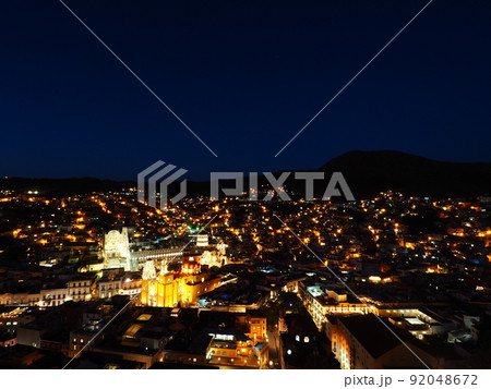 メキシコのグァナファトの夜景 92048672