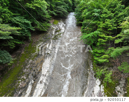 愛媛県松野町 滑床渓谷 雪輪の滝 愛媛県松野町 滑床渓谷 雪輪の滝 92050117