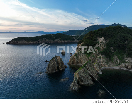 愛媛県西予市 夕暮れの須崎海岸 愛媛県西予市 夕暮れの須崎海岸 92050251