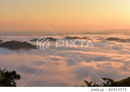 野迫川村の雲海 野迫川村の雲海 92054573