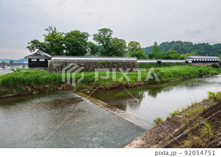 清流球磨川胸川のほとり人吉城櫓跡 清流球磨川胸川のほとり人吉城櫓跡 92054751