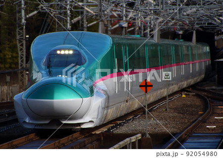 東北新幹線E5系（はやぶさ号） 92054980
