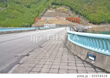 【大滝ダム】 奈良県吉野郡川上村大滝 92058428