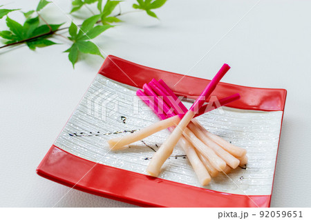 はじかみ生姜の皿盛り 92059651