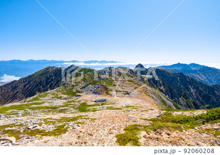木曽駒ヶ岳山頂の景色（宝剣岳方面） 92060208