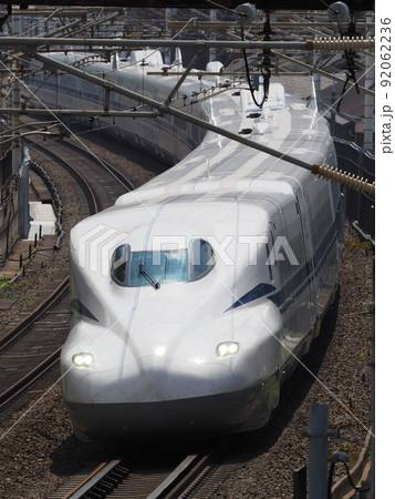 新幹線N700S J29編成試運転 山科付近にて 新幹線N700S J29編成試運転 山科付近にて 92062236