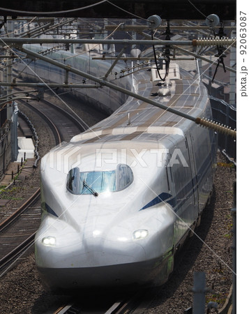 新幹線N700S J7編成 山科付近にて 新幹線N700S J7編成 山科付近にて 92063087