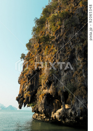 タイランドの海の美しい岩 タイランドの海の美しい岩 92065348