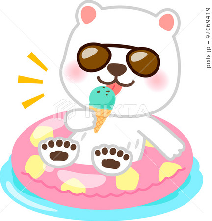 浮き輪に座りアイスを食べるクマのキャラクター 92069419