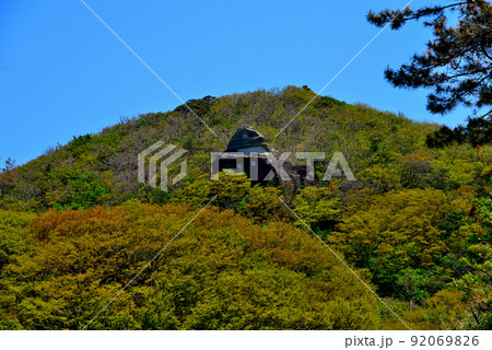 北陸・奥能登・能登半島・椿展望台より見上げる獅子岩 北陸・奥能登・能登半島・椿展望台より見上げる獅子岩 92069826