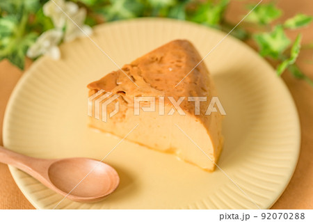 手作りプリン 92070288