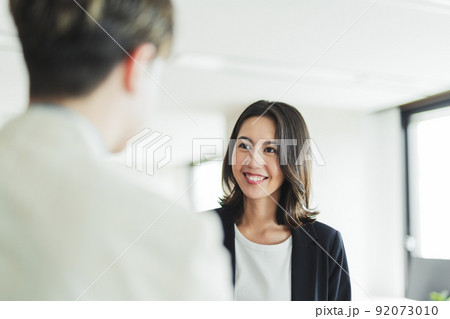 ビジネスコミュニケーション ビジネスコミュニケーション 92073010