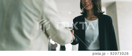 ビジネスパーソン 92073026