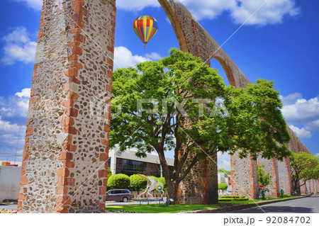 世界遺産・ケレタロの水道橋 92084702