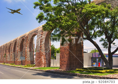 世界遺産・ケレタロの水道橋 92084703