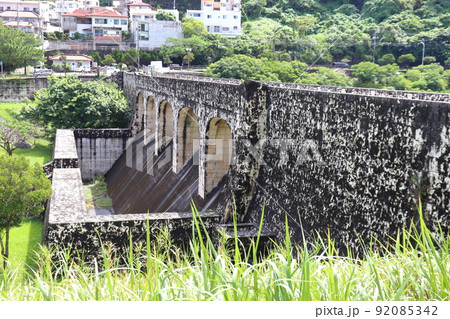 市街地の中に存在する金城ダム（沖縄県 那覇市） 92085342