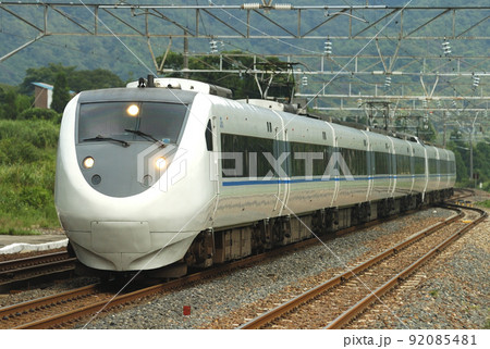 北陸本線 新疋田 JR西日本 681系 T03+W11編成(金沢) サンダーバード 北陸本線 新疋田 JR西日本 681系 T03+W11編成(金沢) サンダーバード 92085481