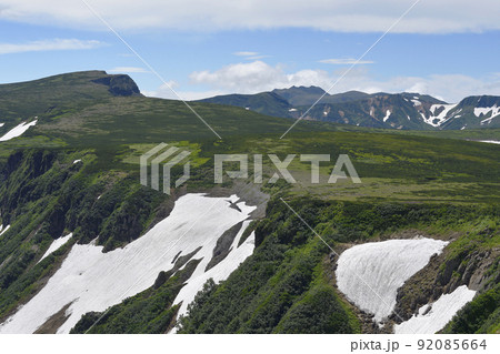 高根ヶ原から見たトムラウシ山（北海道・大雪山） 92085664