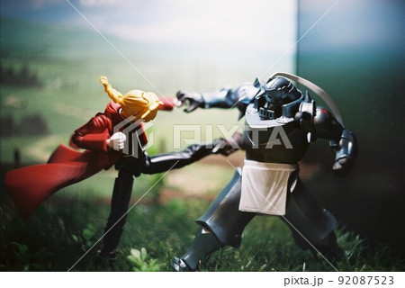 漫画の有名シーンを人形での再現 92087523