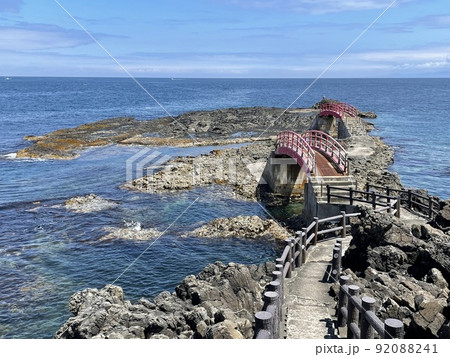 海・磯・海岸の風景(津軽国定公園・袰月海岸の高野崎) 海・磯・海岸の風景(津軽国定公園・袰月海岸の高野崎) 92088241