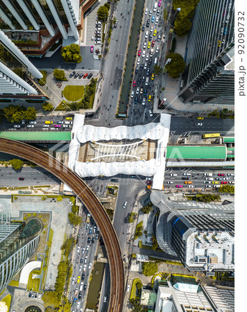 Aerial view of Skywalk Chong Nonsi Bridge in Sathorn, business district, Bangkok, Thailand 92090732