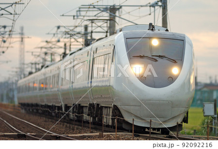 北陸本線　美川ー加賀笠間　JR西日本　681系　T17+S26+T02編成（金沢）　サンダーバード 92092216