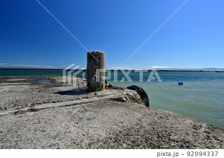 夏の須磨海岸　波止場からの眺望 92094337