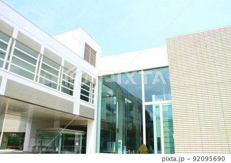 岐阜市、岐阜県図書館の風景 92095690