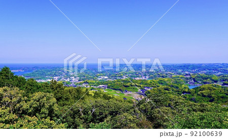 壱岐の岳ノ辻展望台から見える朝の風景 壱岐の岳ノ辻展望台から見える朝の風景 92100639