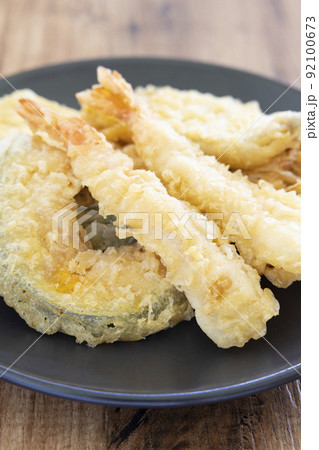 美味しい天麩羅盛り合わせ 美味しい天麩羅盛り合わせ 92100673