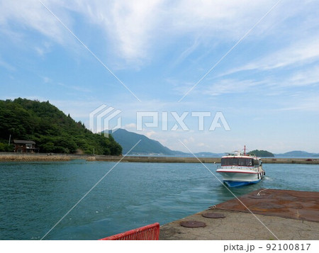 小佐木島の港と高速船　（広島県三原市） 92100817