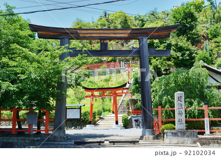 京都 建勲神社の大鳥居　 92102034