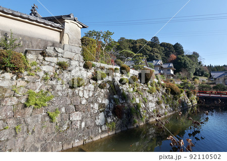 長弓寺 蓮池と円生院 奈良県生駒市 長弓寺 蓮池と円生院 奈良県生駒市 92110502