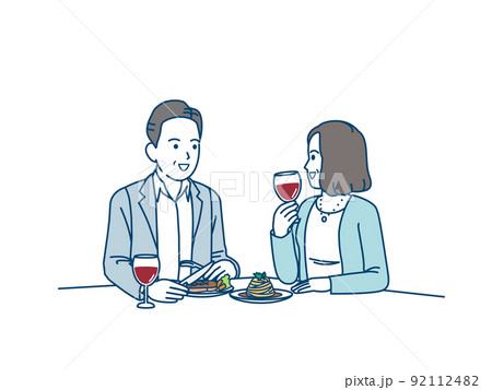 外食をする中年の夫婦　ミドル　食事　レストラン　飲食 92112482