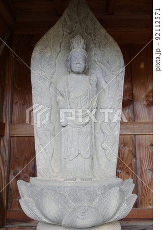 信州　伊那高遠の寺院　建福寺　高遠の名工　守屋貞治の石仏（西国三十三ヶ所観音） 92112571