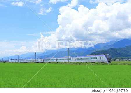 大糸線　梅雨明けの夏　特急あずさ 92112739