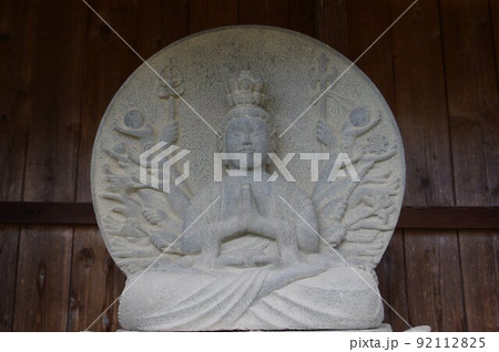 信州　伊那高遠の寺院　建福寺　高遠の名工　守屋貞治の石仏（西国三十三ヶ所観音） 92112825