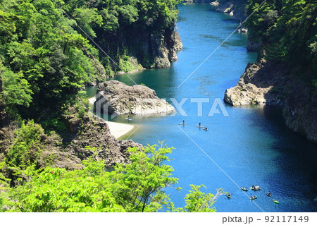 瀞峡 カヌーを楽しむ人々 瀞峡 カヌーを楽しむ人々 92117149
