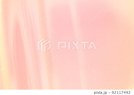 オレンジ・ピンク・黄色系背景　緩やかな流れ・ライン 92117492