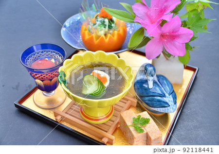 春の日本料理の前菜 92118441