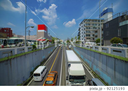 環七通りの交通 杉並区の都市景観【交通イメージ】 環七通りの交通 杉並区の都市景観【交通イメージ】 92125193