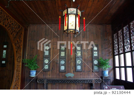 中国 蘇州の古典庭園 耦園(ぐうえん)の光景 蘇州古典園林 世界遺産の中国式庭園 中国 蘇州の古典庭園 耦園(ぐうえん)の光景 蘇州古典園林 世界遺産の中国式庭園 92130444