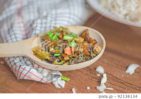 Mixture of dried vegetables Mixture of dried vegetables 92136134