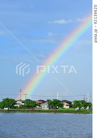 雨上がりの虹 92136620
